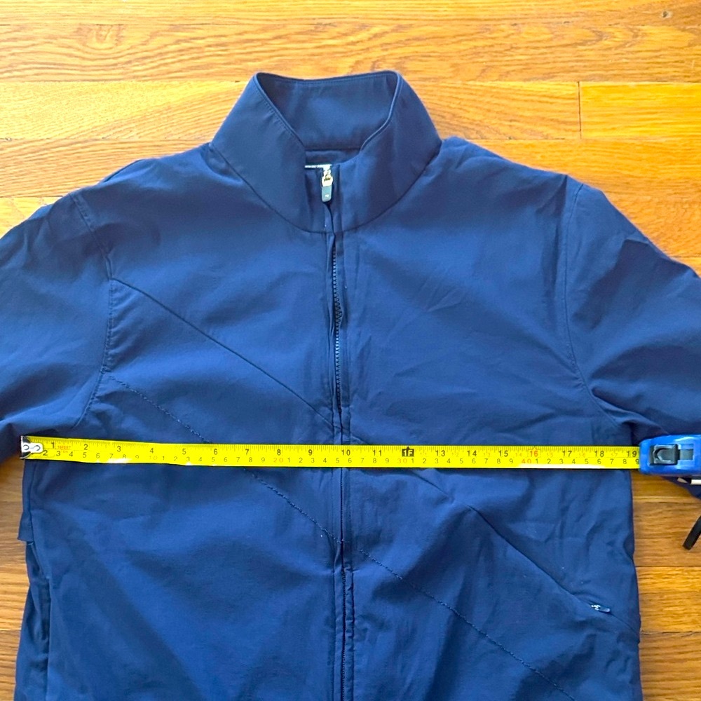 Tracksmith Run Commute jacket windbreaker size large - Picture 8 of 10